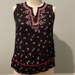 Xhilaration Embroidered Floral Sleeveless Blouse Sz XS
